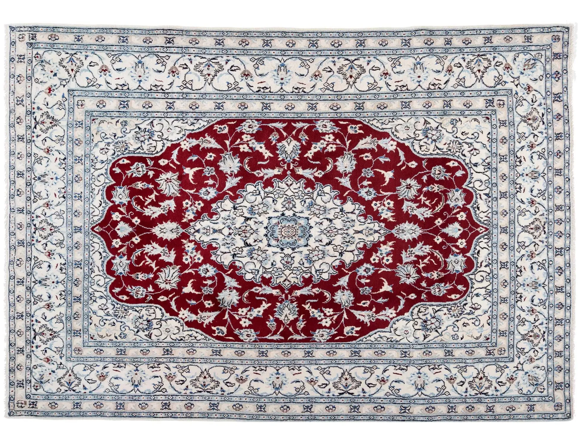 Nain  <br/>255 x 193 cm