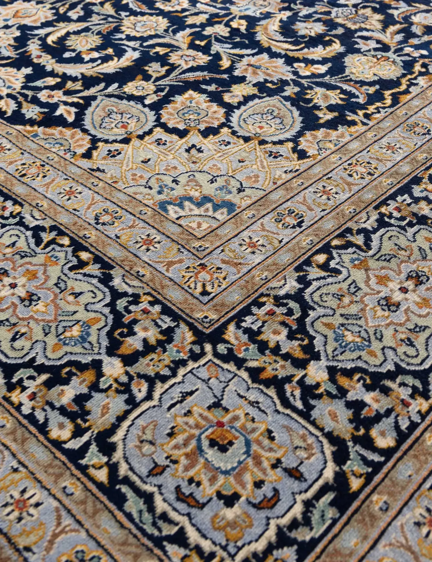 Ardakan Patina  <br/>347 x 243 cm
