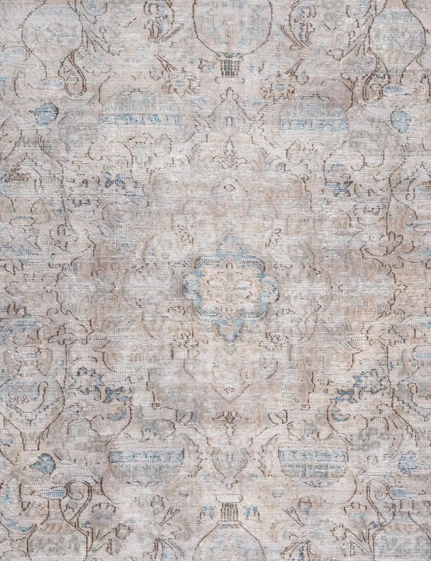 Persian Vintage    <br/>260 x 210 cm