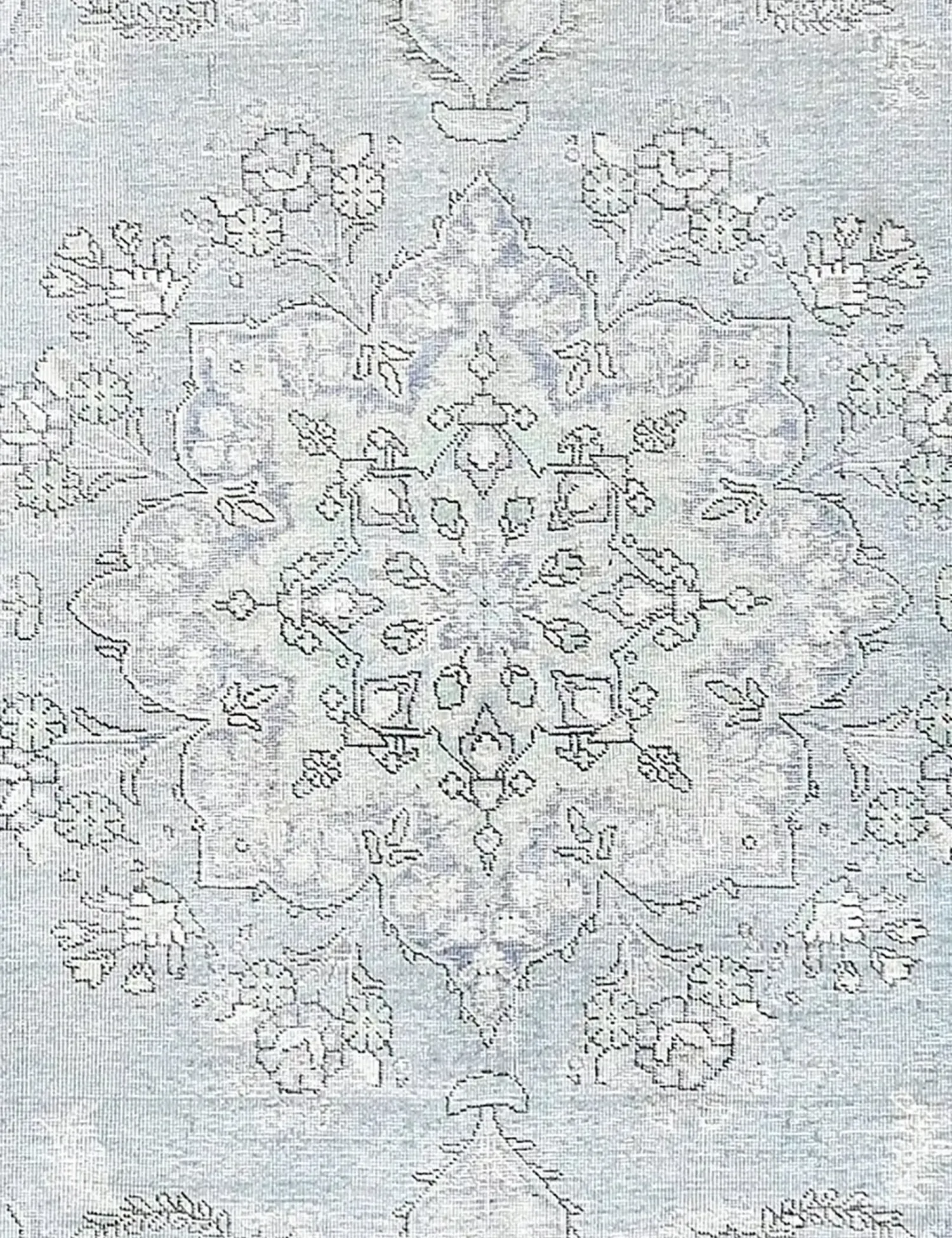 Persian Vintage    <br/>204 x 204 cm