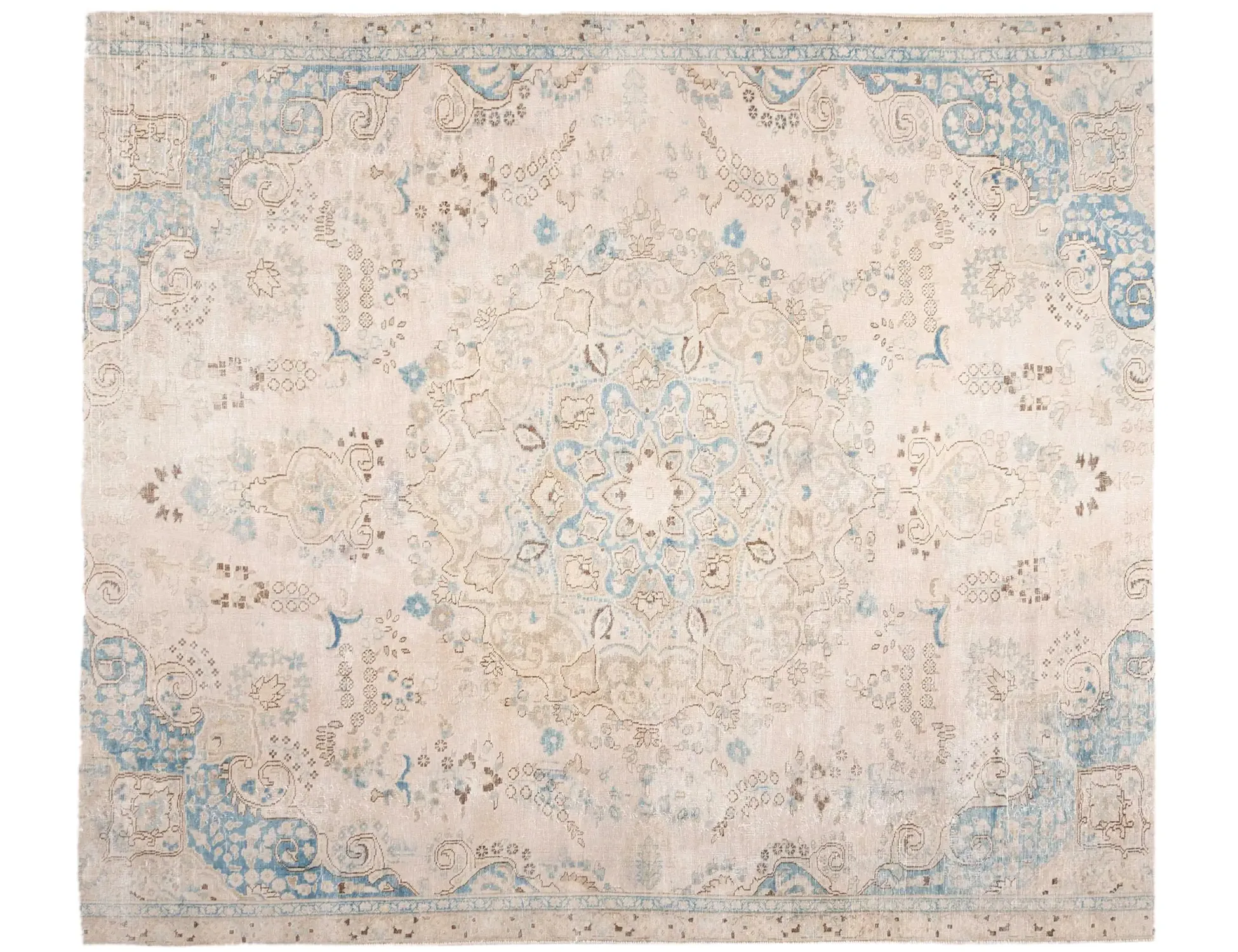 Persian Vintage    <br/>250 x 206 cm
