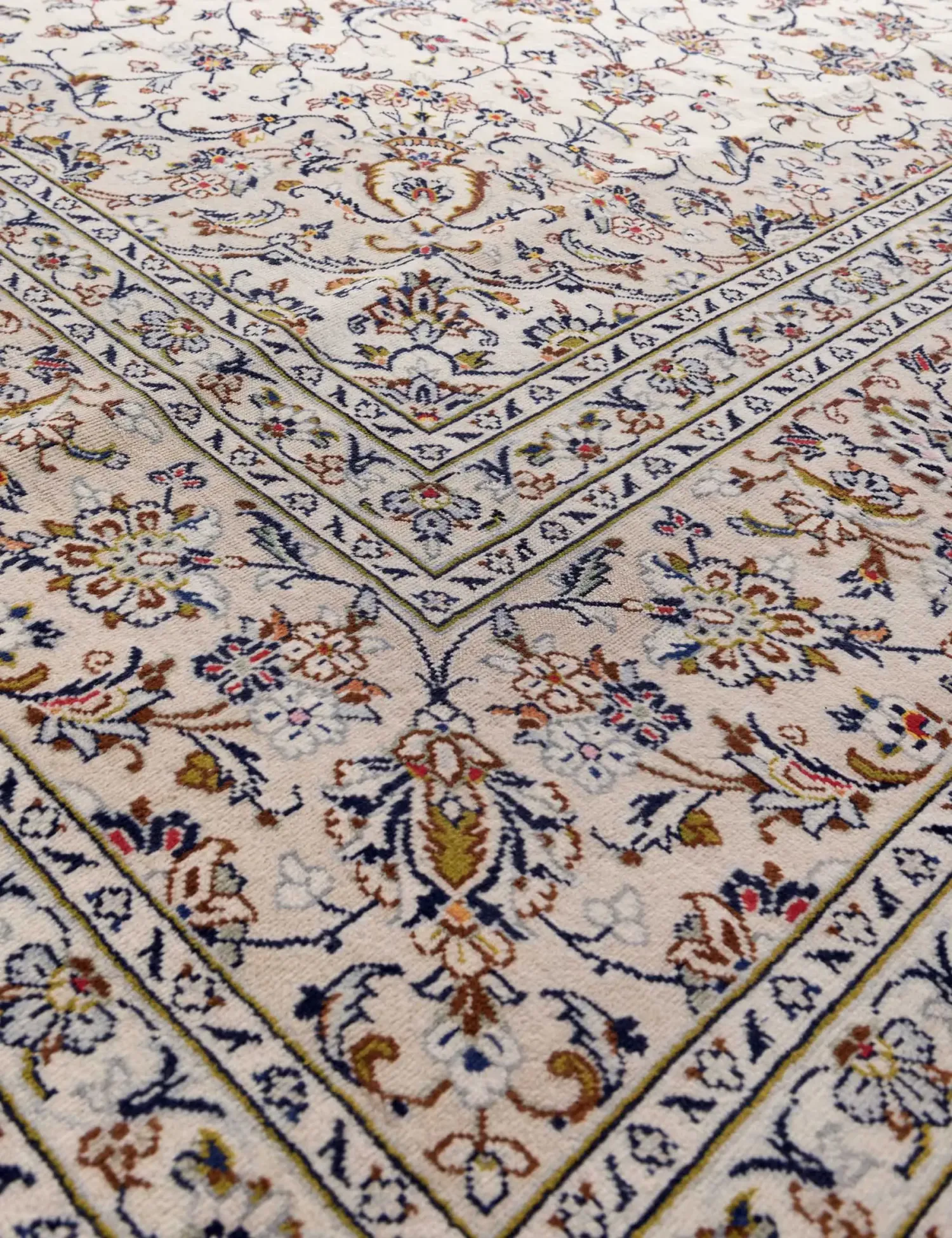 Ardakan Patina  <br/>393 x 285 cm