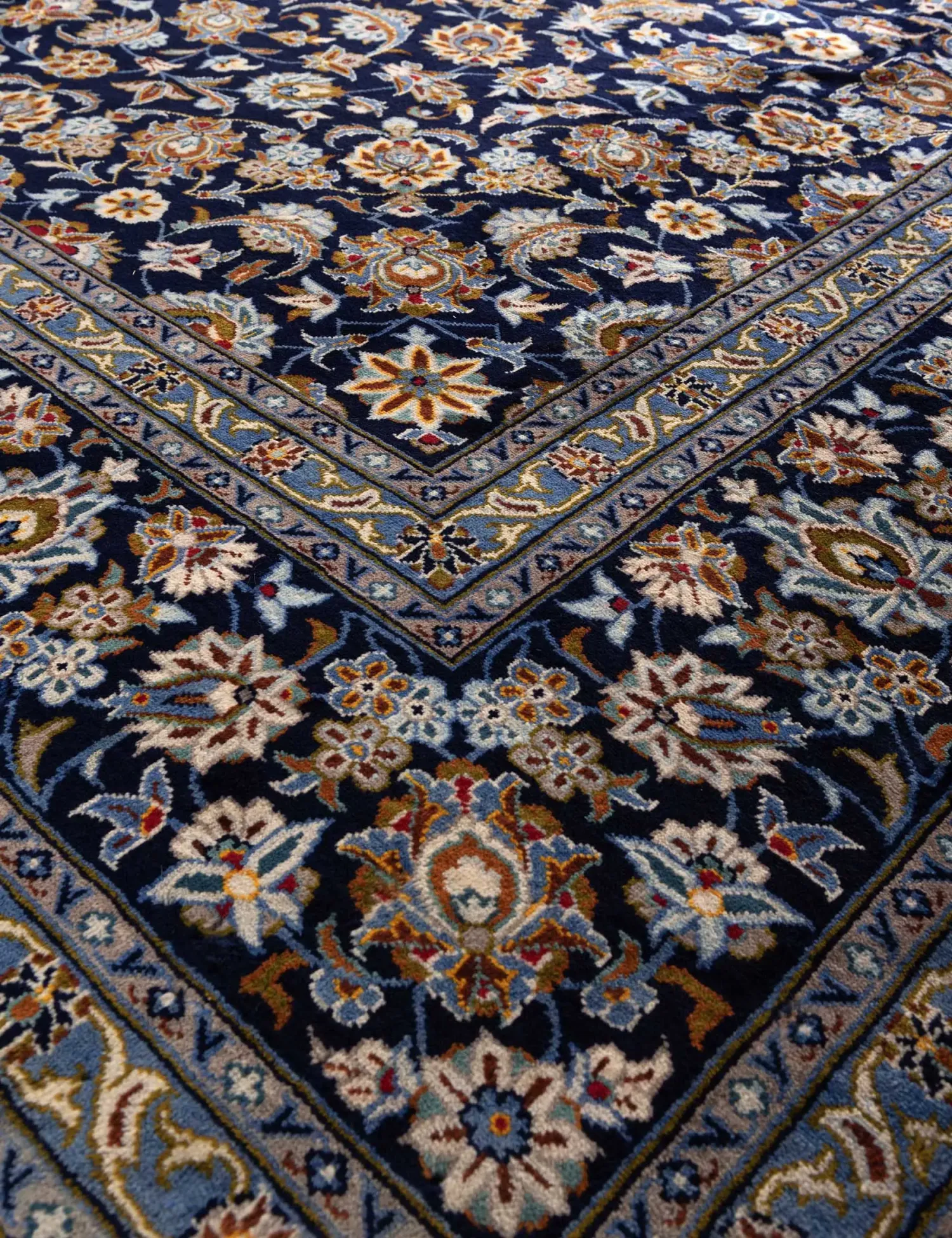 Ardakan Patina  <br/>401 x 296 cm