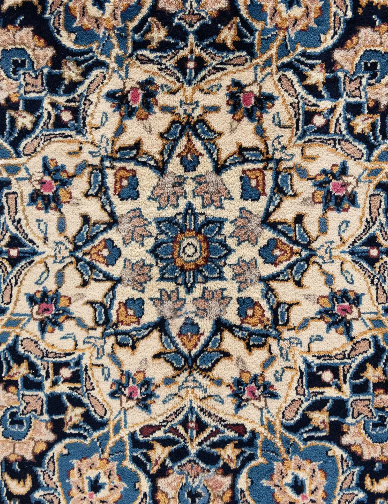 Kashmar Patina  <br/>385 x 298 cm
