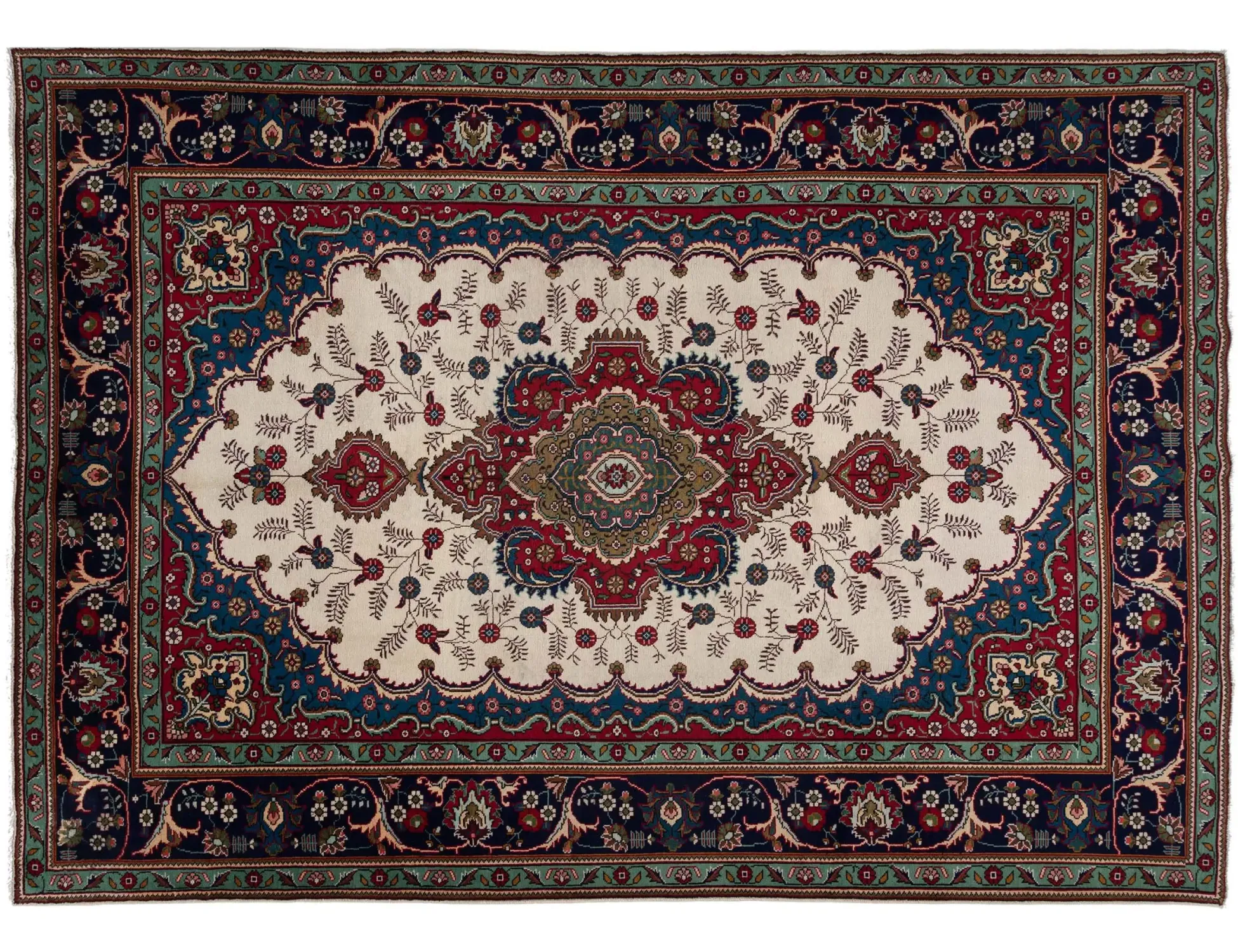 Tabriz Patina  <br/>355 x 248 cm