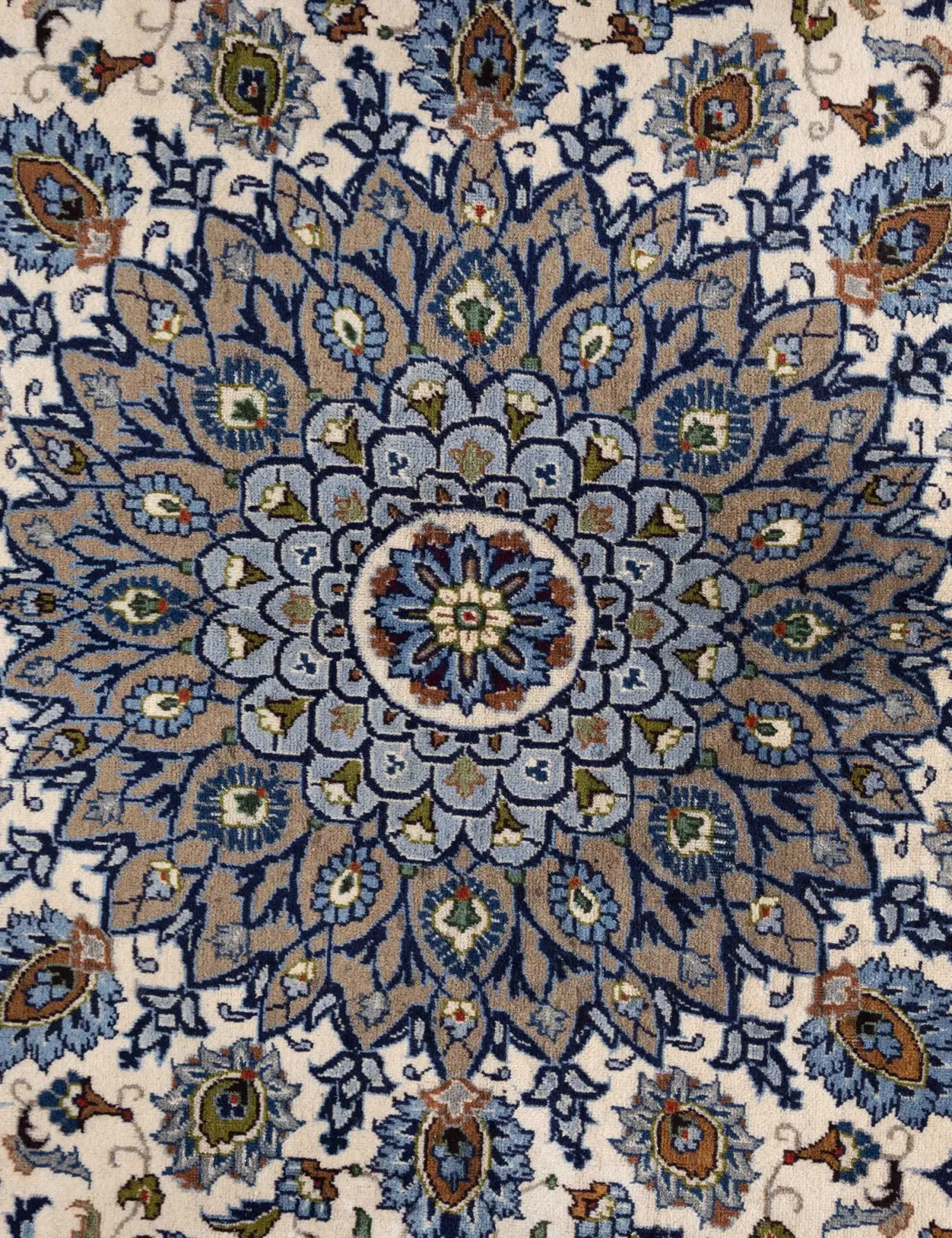 Kashmar Patina  <br/>390 x 288 cm