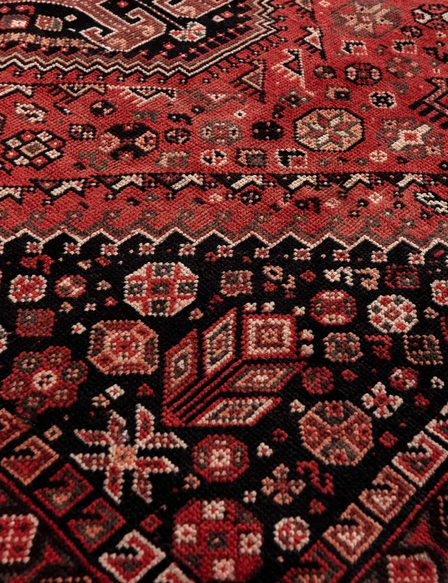 Shiraz Patina  <br/>259 x 173 cm