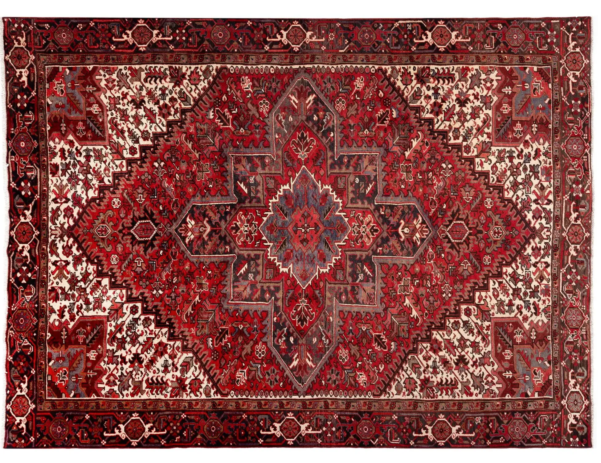 Heriz  <br/>323 x 266 cm