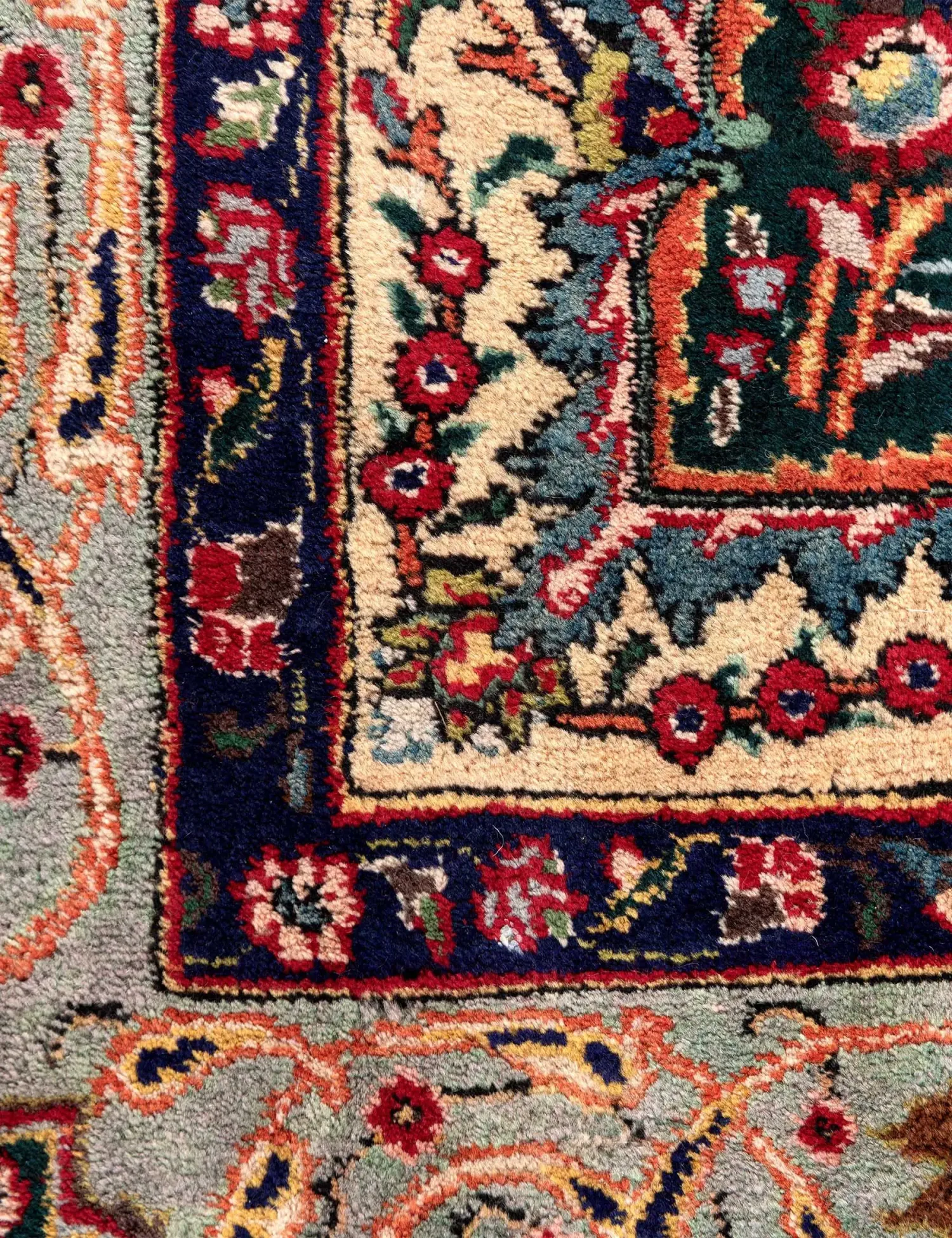 Tabriz  <br/>262 x 210 cm