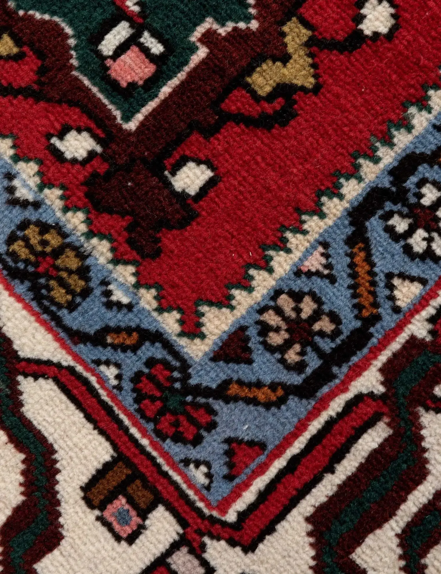 Bakhtiar Patina  <br/>310 x 223 cm