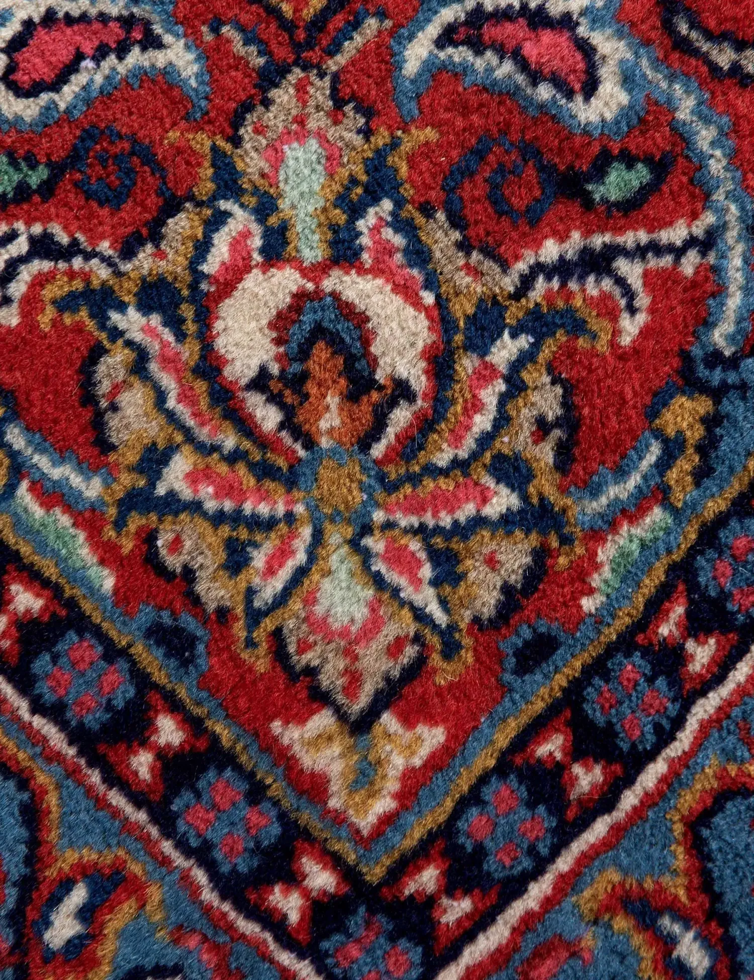 Sarouk Patina  <br/>338 x 243 cm