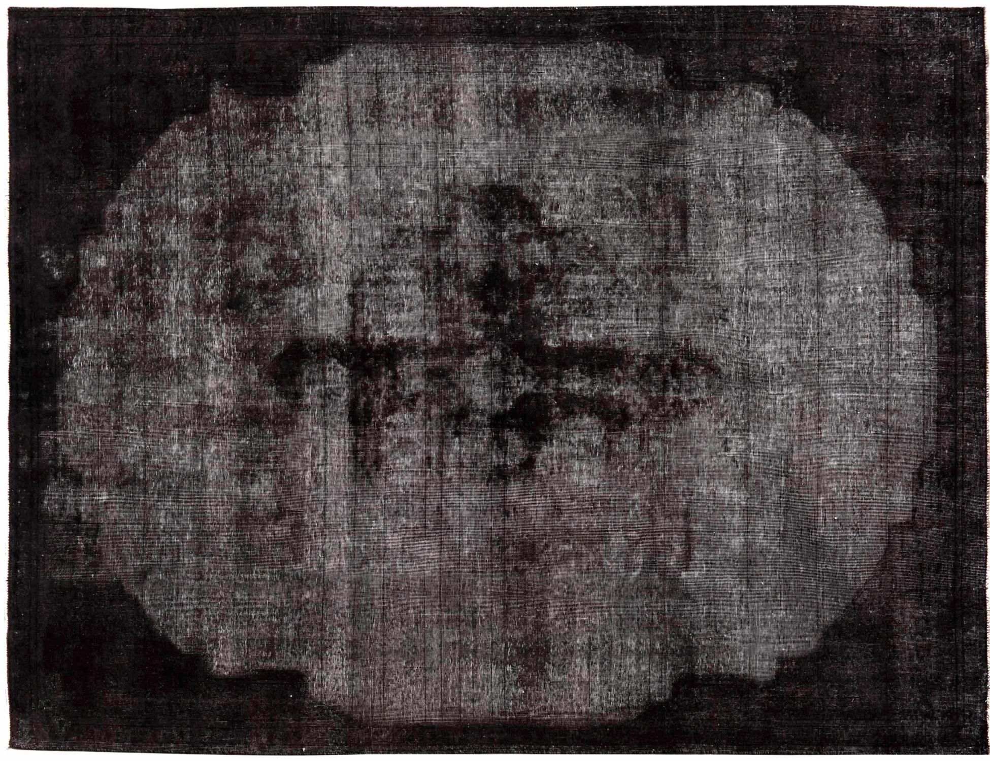 Vintage    <br/>322 x 229 cm